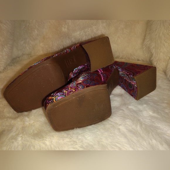 Gorgeous 😍 Gianni Bini GoGo Boots - Picture 4 of 6